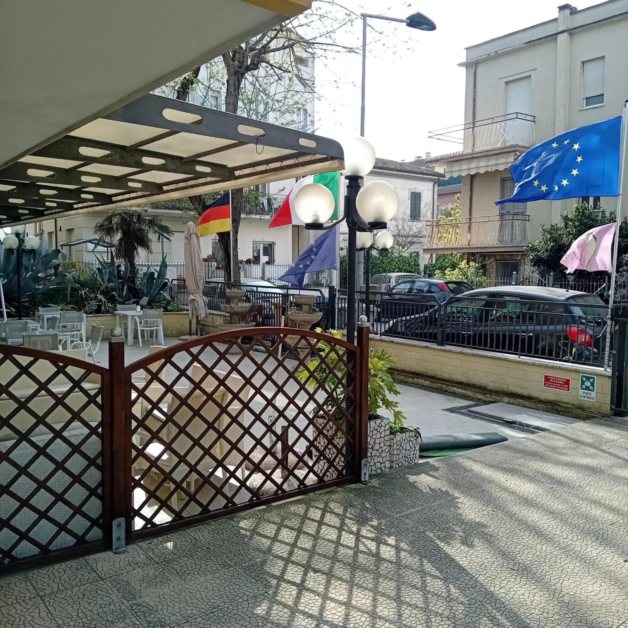 Anny Hotel Rimini Exterior photo