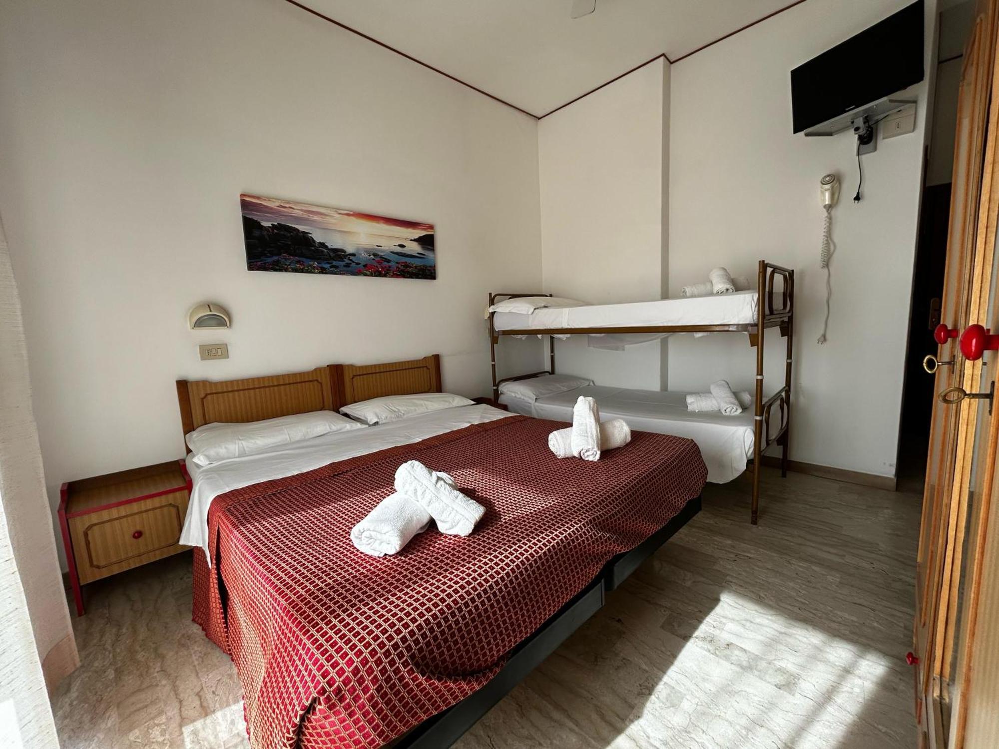 Anny Hotel Rimini Exterior photo