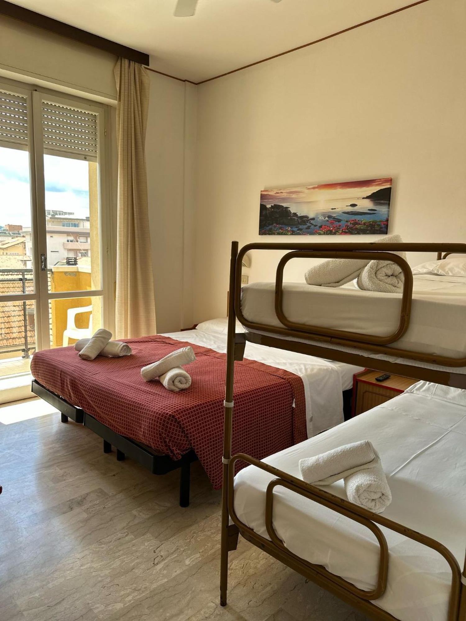 Anny Hotel Rimini Exterior photo